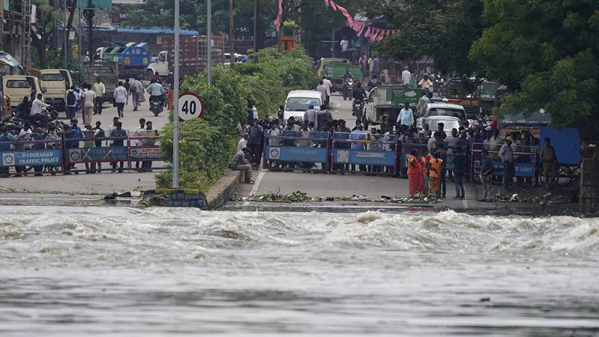 In pictures: Musi River in Hyderabad rises, inundates low-lying areas ...