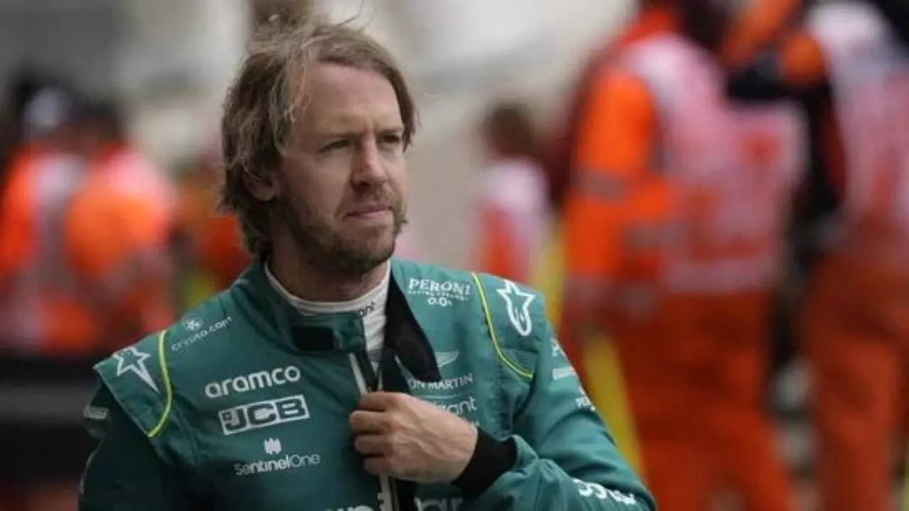 Hamilton pays loving tribute to retiring Vettel as F1 community looks to German role model