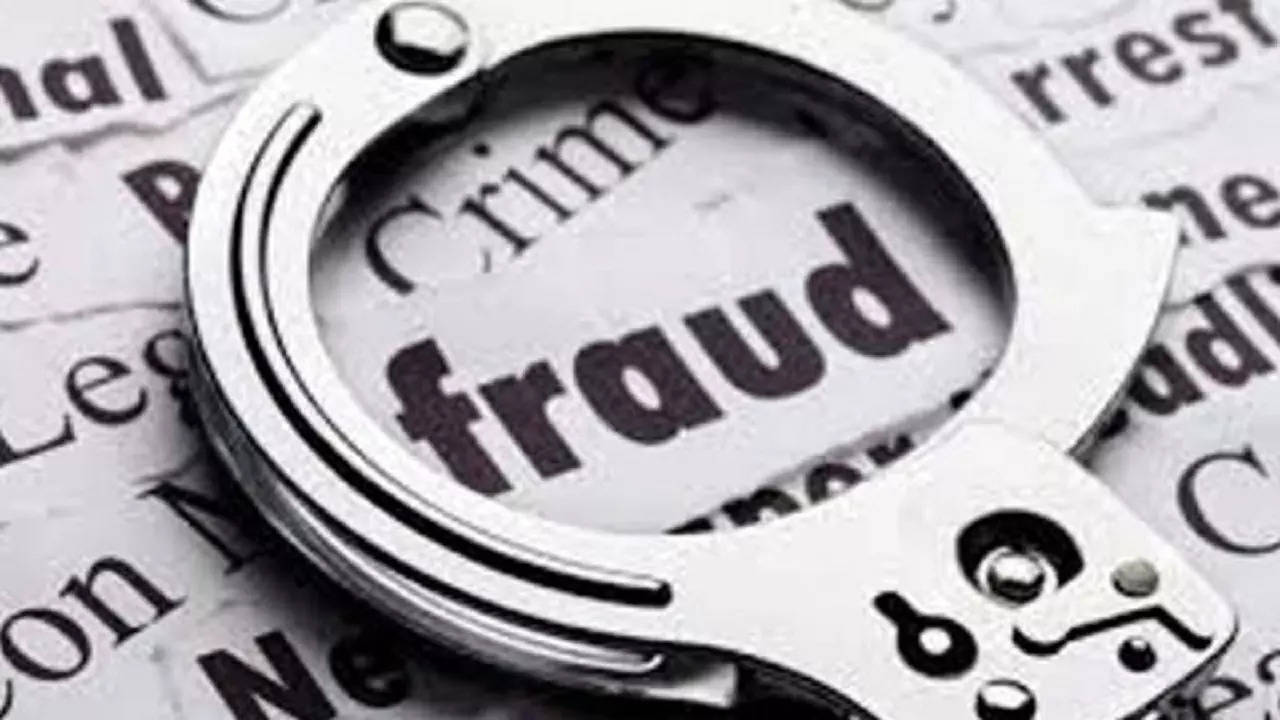 Cyber fraud in Delhi Dismissed cop who used police uniform to dupe people arrested