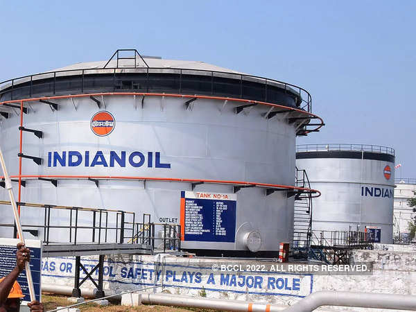 Indian Oil loses Rs 10 a litre on petrol, Rs 14 a litre on diesel