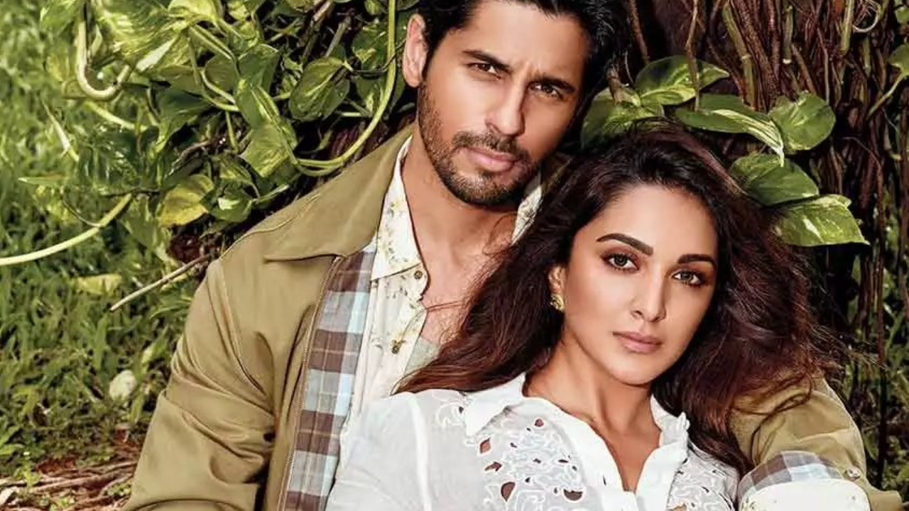 Sidharth Malhotra wishes to share more fun moments with Kiara Advani as he sends hug on her birthday SEE POST