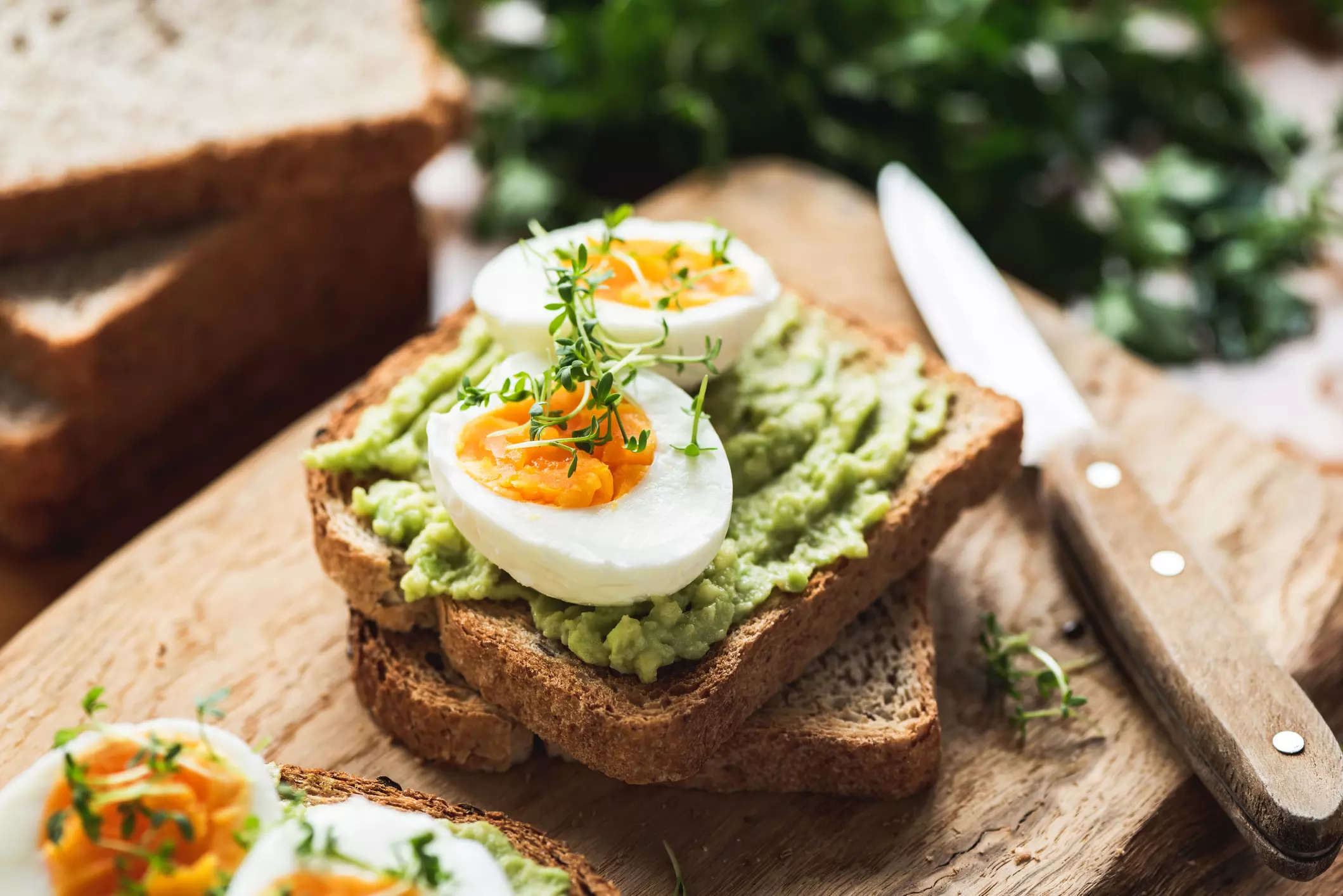 Doctors say that in order to gain maximum benefits from the intake of eggs, it is important to pair them with the right foods. Try cooking them in olive oil and enjoy with a side of avocados, whole-grain toast and a few roasted vegetables.