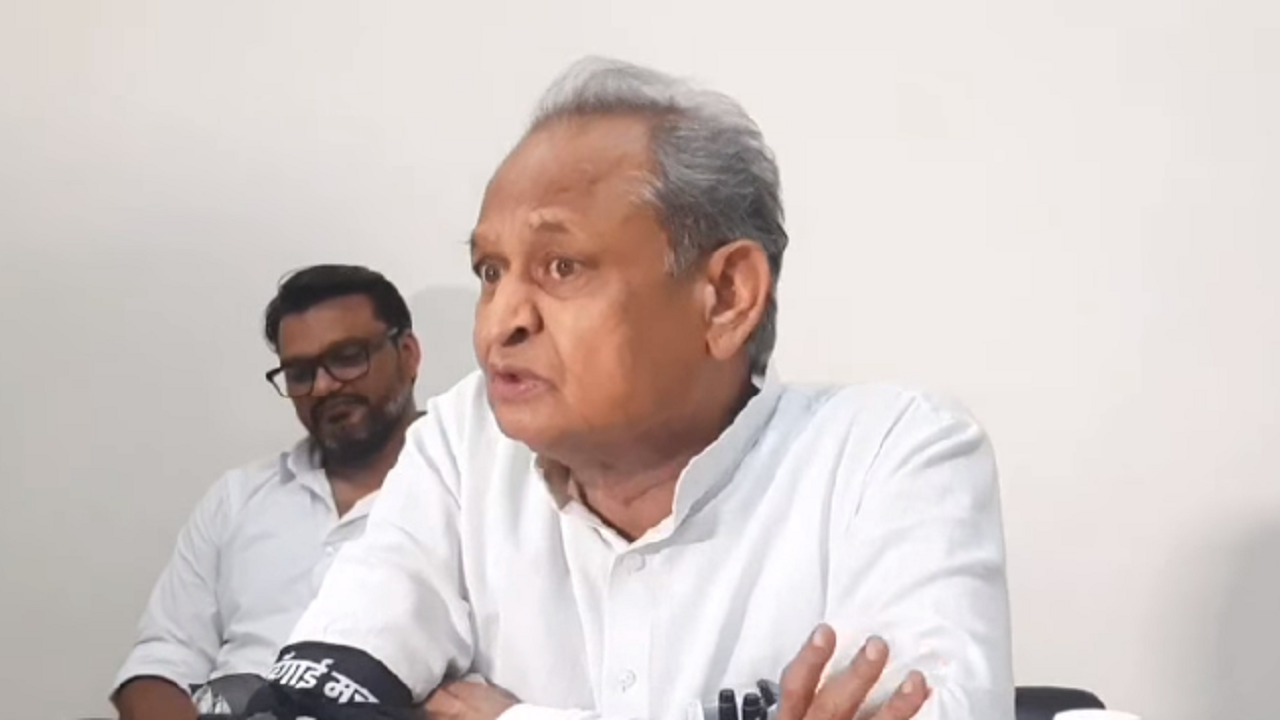 Rajasthan CM Ashok Gehlot wades into controversy after linking rape-murders to ‘law on hanging of culprits’ tiptopnewz