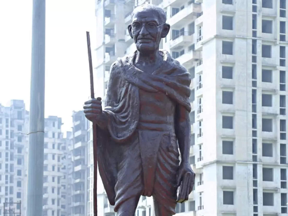 Statue of Mahatma Gandhi made from recycled 1,000 kg plastic waste in Noida