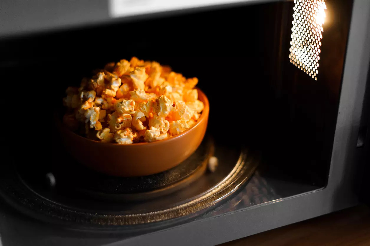 Microwaveable popcorn