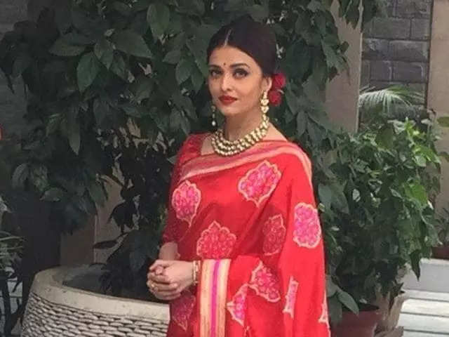 Rekha Aishwarya Rais Bun Hairstyles That Are Perfect For Independence Day Gathering