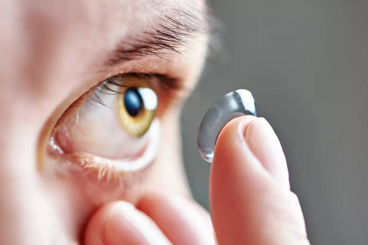 Scientists develop smart contact lenses that can diagnose cancer from tears