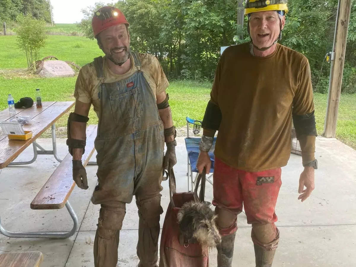 Explorers rescue dog lost in 33 km cave in US Missouri 2 months after she went missing