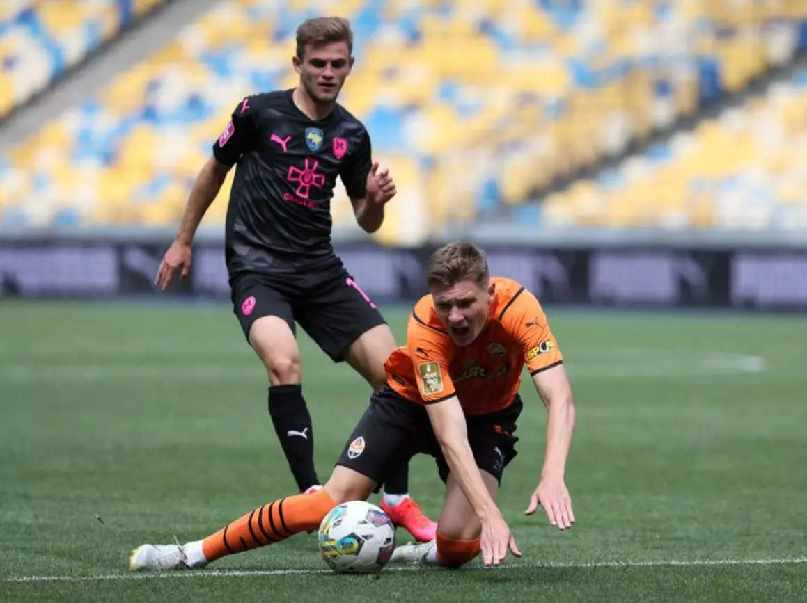 Football returns to war-torn Ukraine as Shakhtar draw with Metalist 1925