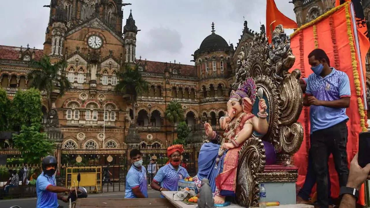 As Ganeshotsav returns to city in full glory Mumbai introduces additional 3200 buses open-deck double-deckers in spotlight