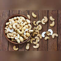 From boosting heart health to improving sperm count eating Cashews every day bring immense health benefits