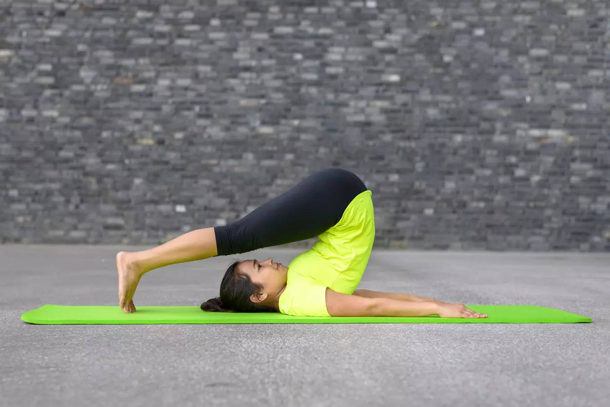 Suffering From Stomach Problems Try THESE Yoga Asanas That Can Relieve The Condition