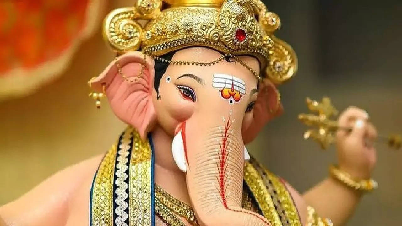 Happy Ganesh Chaturthi 2022 wishes: Share messages and quotes with ...
