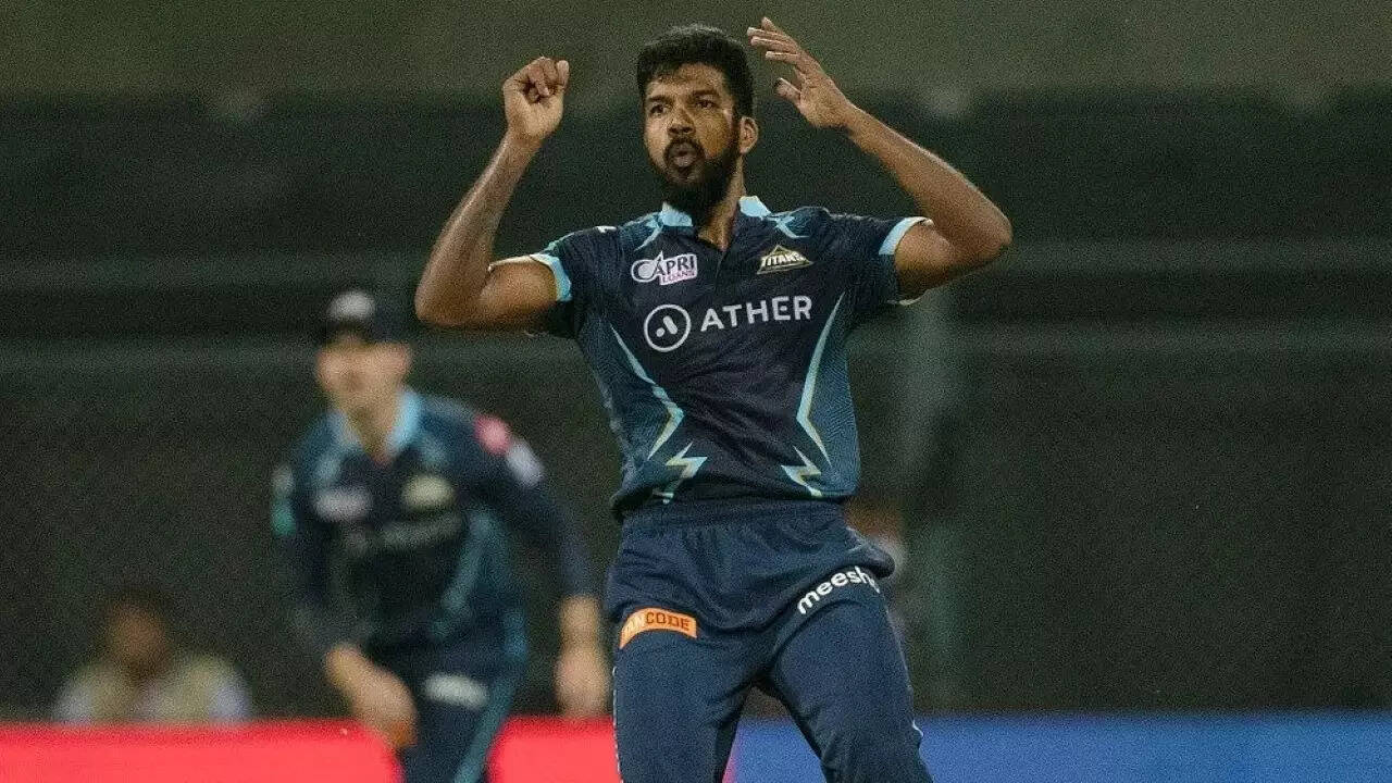 Goodbyes are never easy: Varun Aaron bids adieu to Jharkhand, to join  Baroda ahead of 2022-23 domestic season