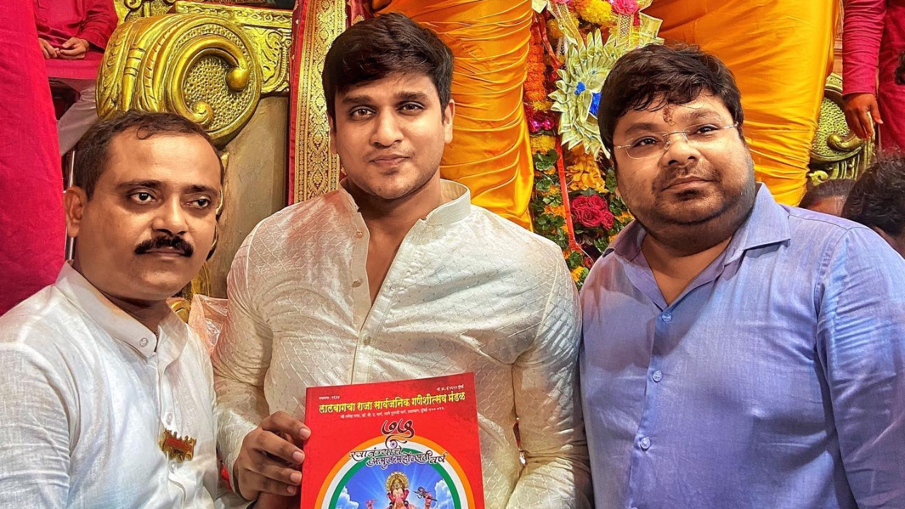 Nikhil Siddhartha visits Lalbaughcha Raja thanks him for Life Changing Success