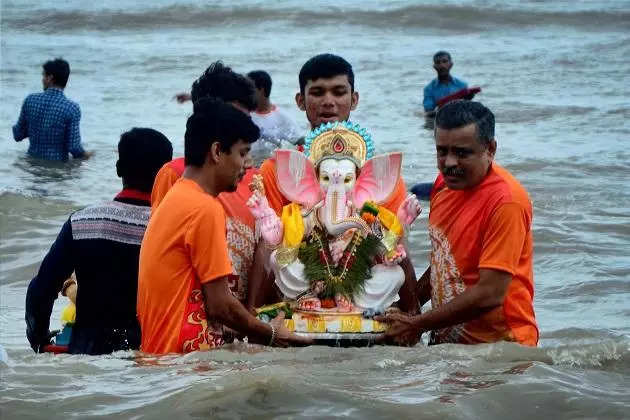 Ganesh Chaturthi 2022 People immerse over 34,000 Ganesh idols on the second day of the festival