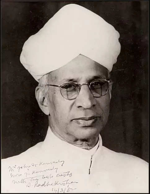 One of the most well-known scholars of his time, Dr Radhakrishnan lived to be 86 years and throughout his life, he believed that teachers should be the best minds in the country.