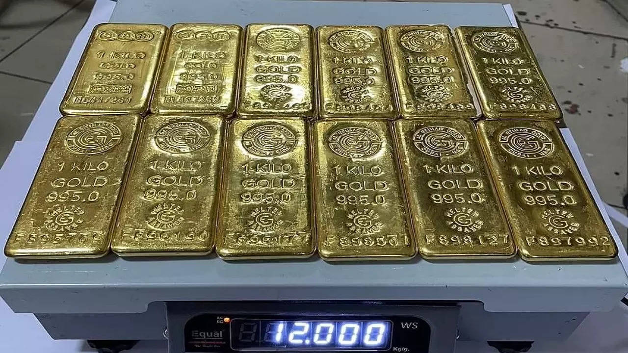 Customs officers seize 12 kg gold bars worth Rs 538 crore at Mumbai Airport