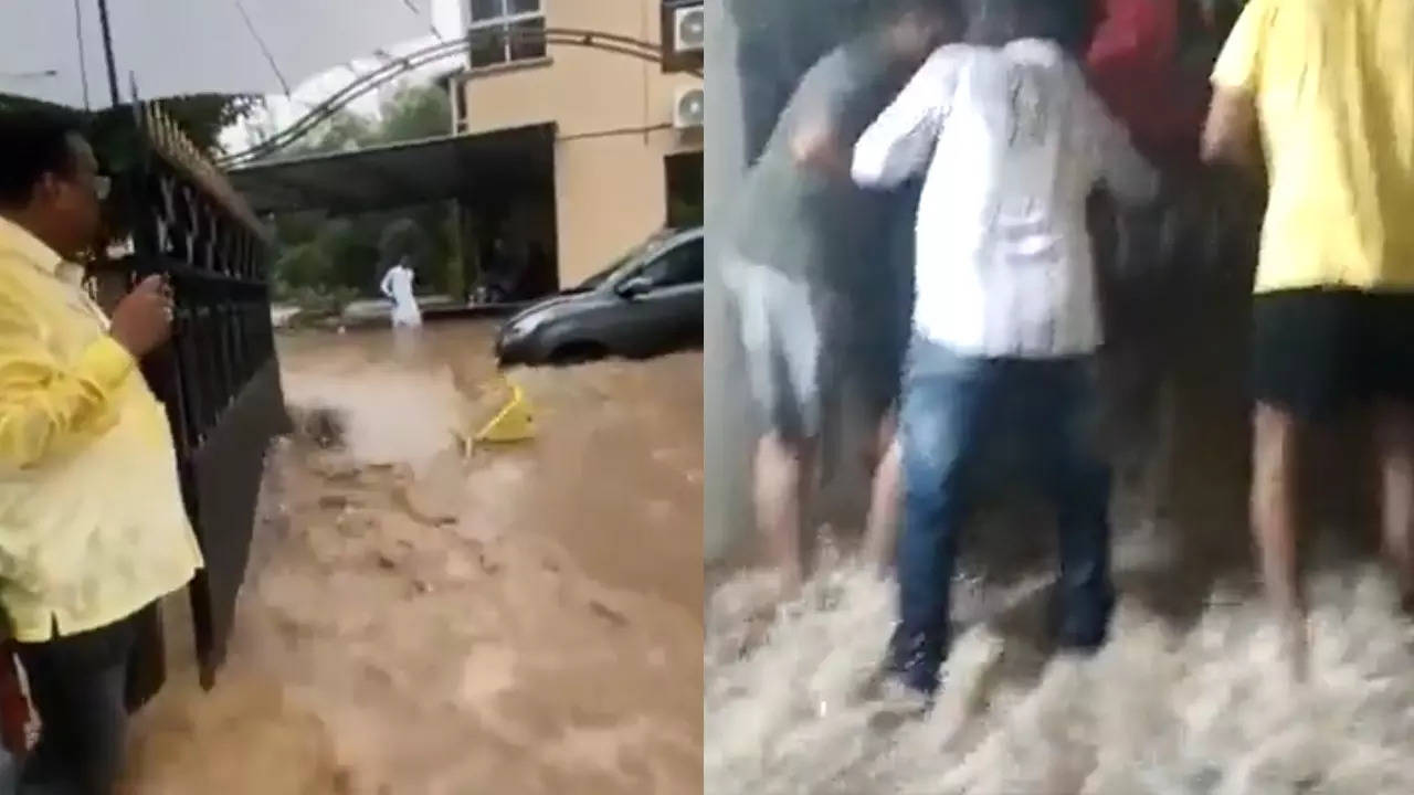 Heavy rain lashes Pune several parts of city inundated water enters houses