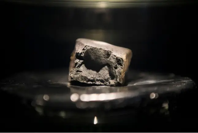 Primer meteorito acuoso extraterrestre descubierto en Gran Bretaña