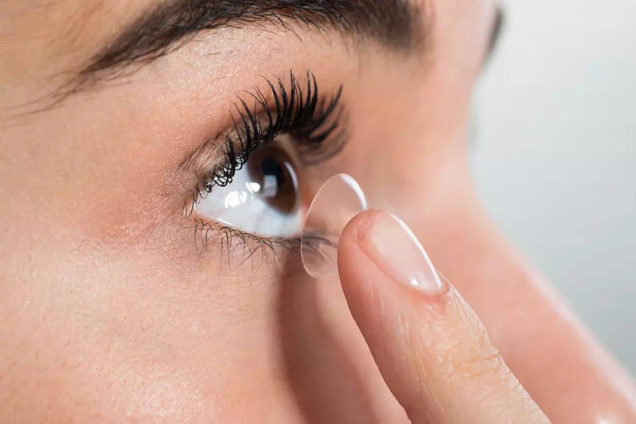 Eye Health Tips The Dos and Don'ts of Contact Lens Wear