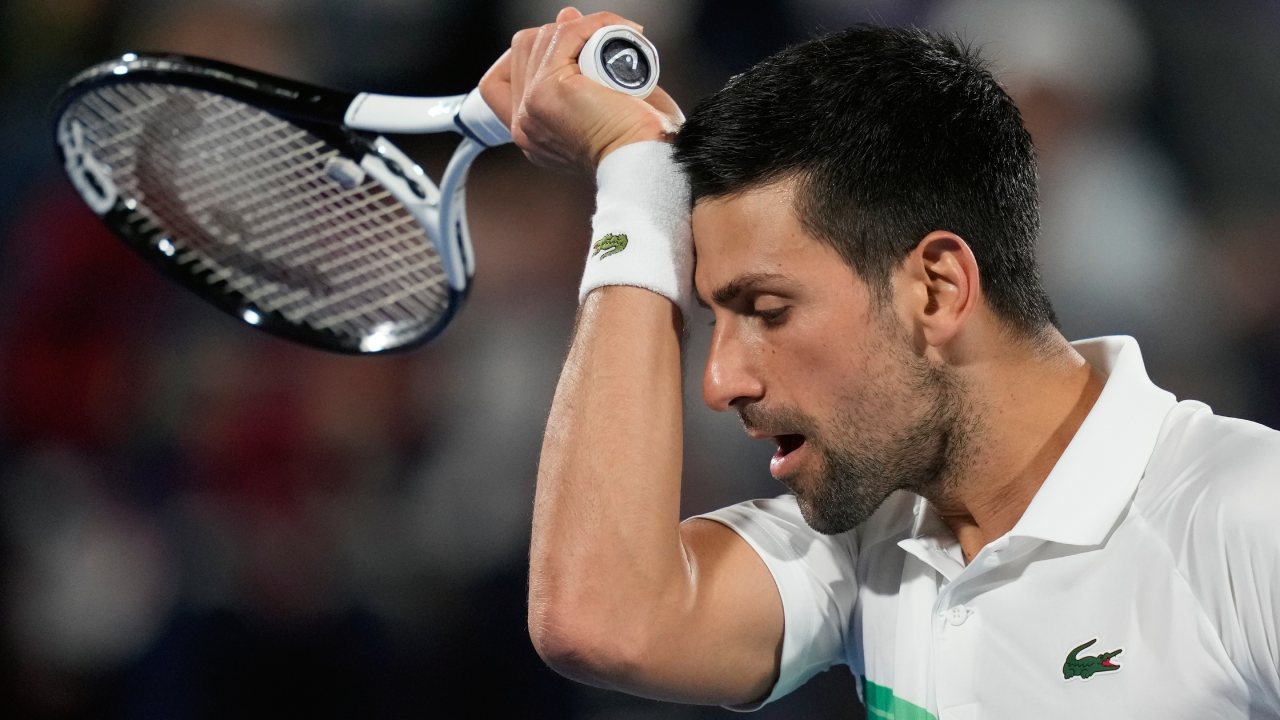 Novak Djokovic sigue manejando el problema de la muñeca de las Finales ATP es su objetivo