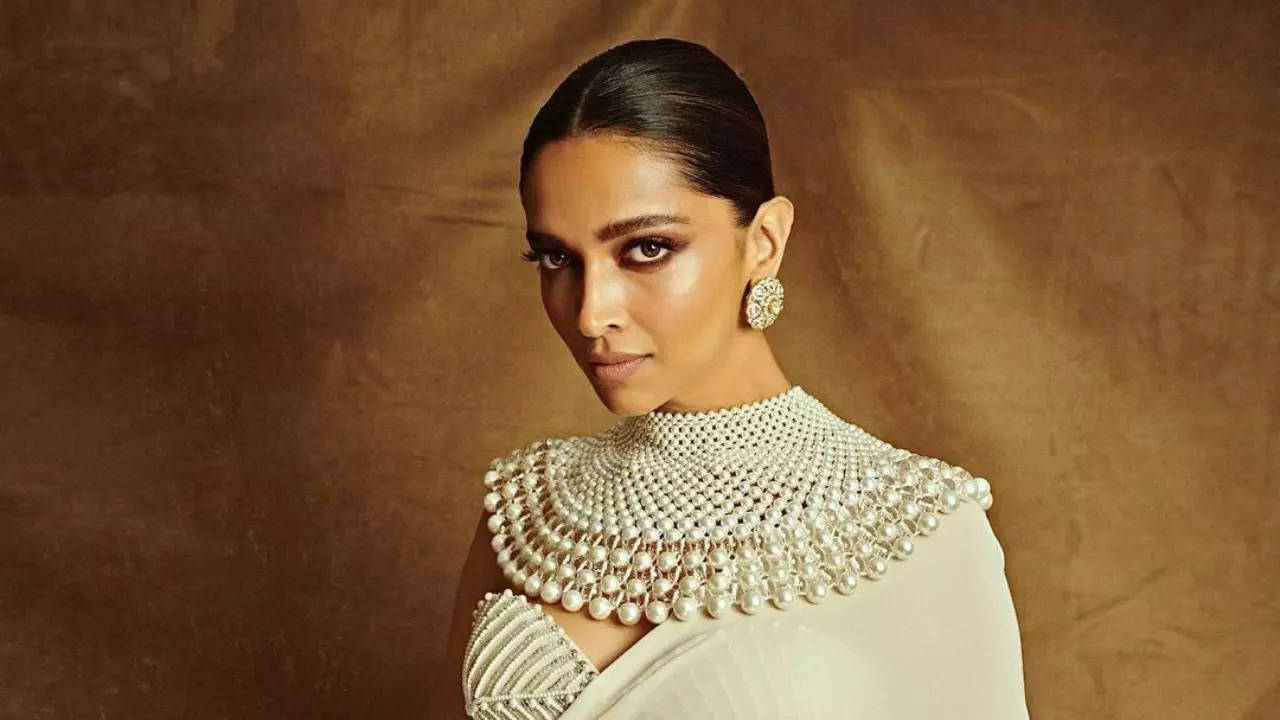 Deepika Padukone rushed to hospital after complaining of uneasiness: Report
