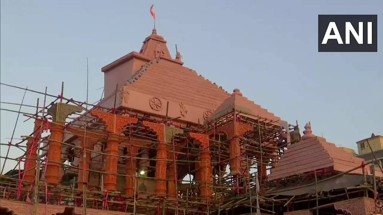 Ayodhya's Ram Mandir-style Durga Puja pandal in Shaheed Nagar
