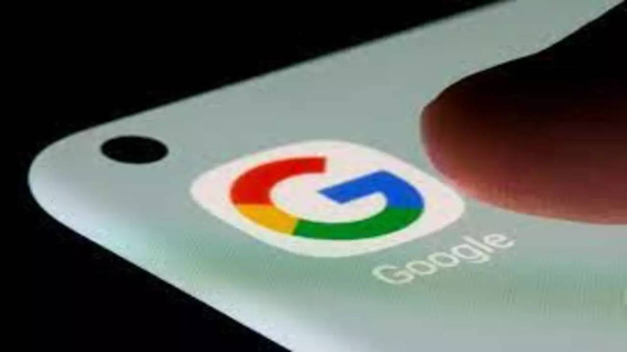 Google to soon allow search using images and text simultaneously.