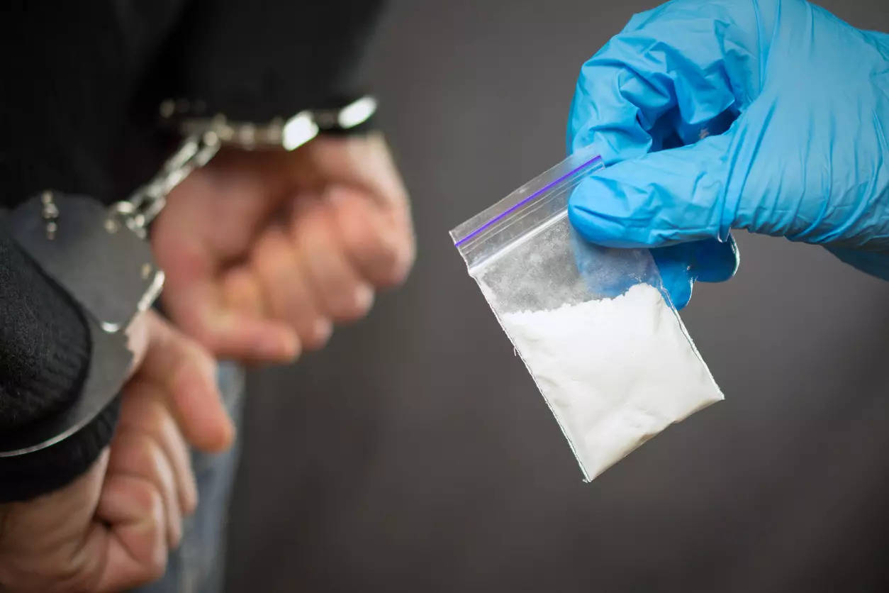 Surat: Police seizes cocaine worth 39 lakh from Jamnagar couple