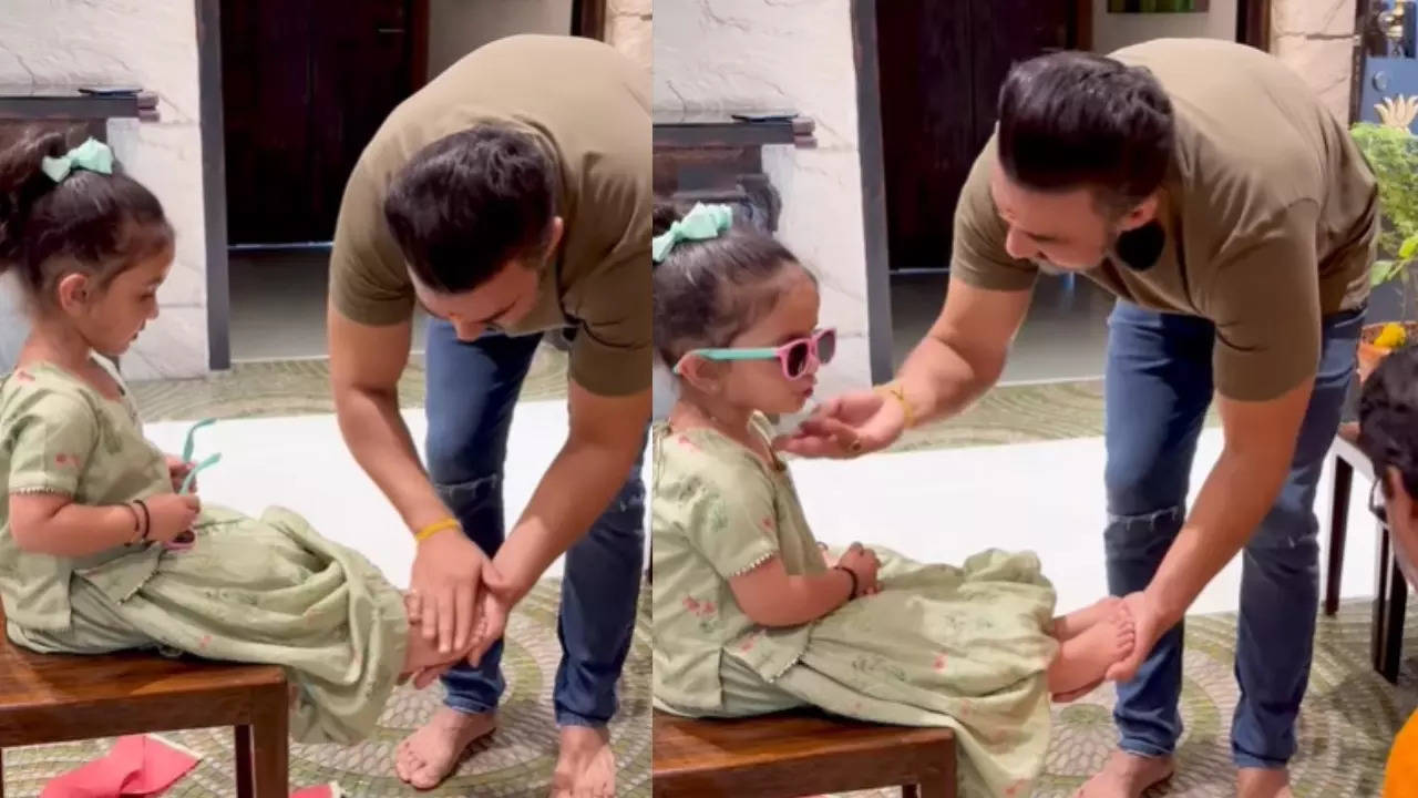 Raj Kundra washes 'in-house Mahagauri' Samisha's feet as he performs Kanchika Puja with daughter - watch video