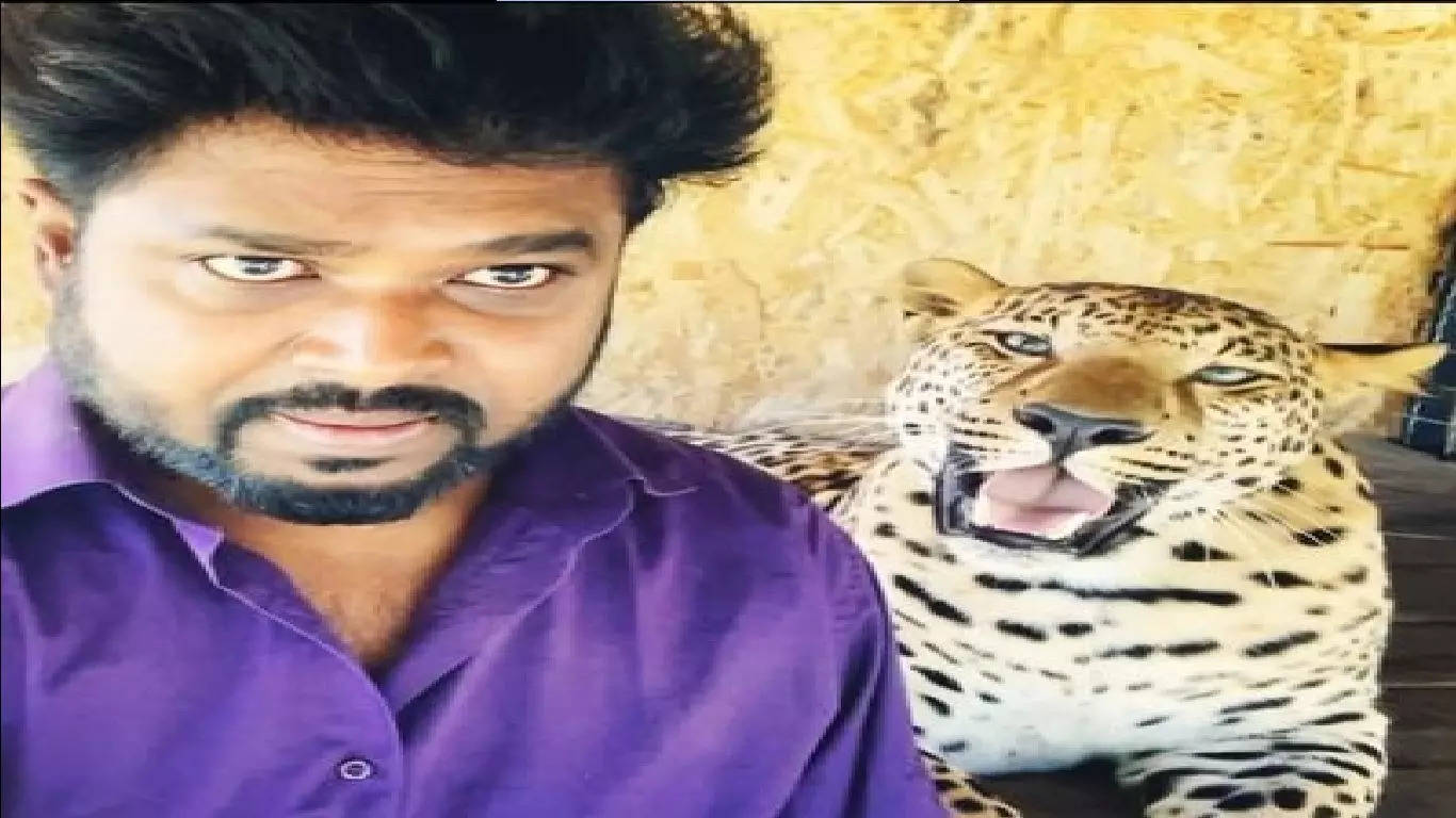 A doctor from Andhra Pradesh has appealed to the government to help save his pet tiger from a tiger stuck in Ukraine