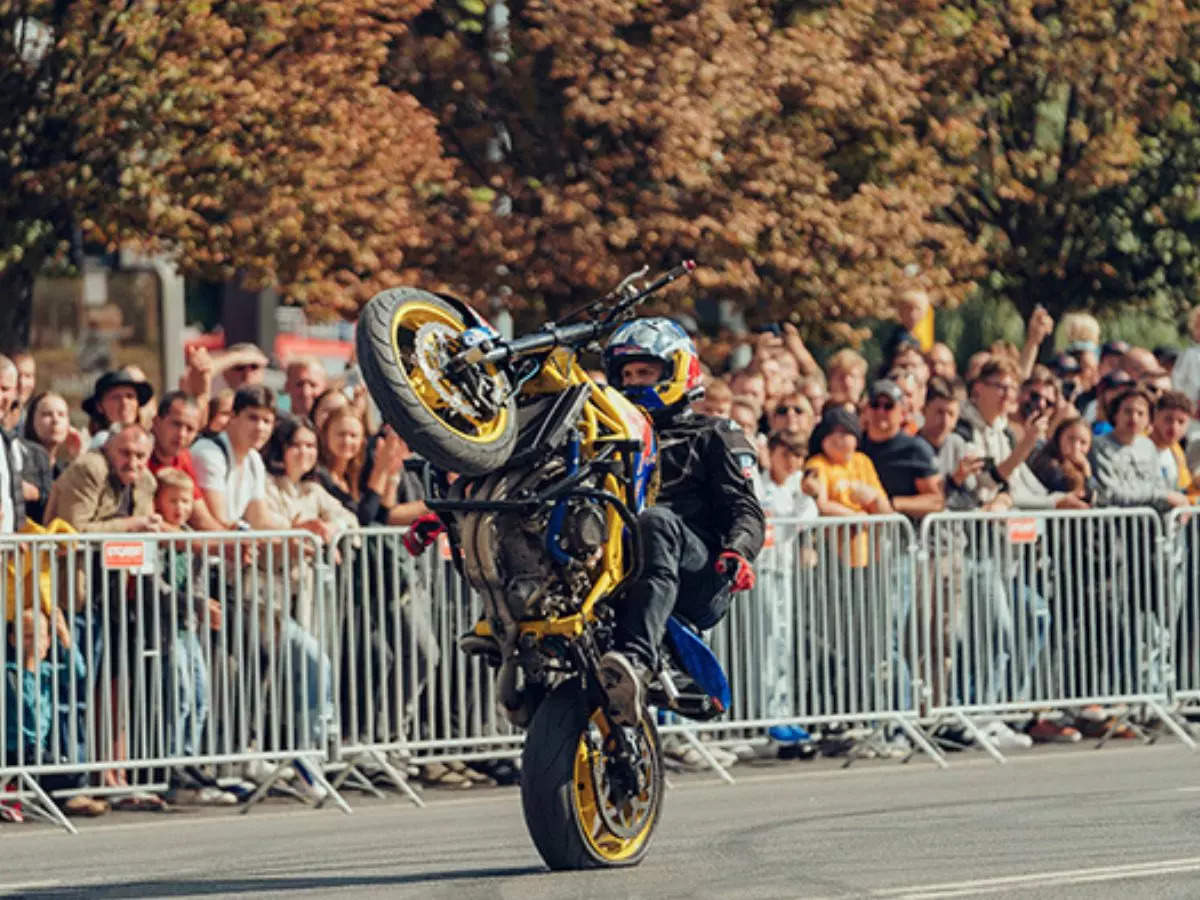 Lithuanian stunt rider Arunas Gibieza performed the longest no-hands motorcycle wheelie for 1,902 feet | Picture courtesy: Guinness World Record
