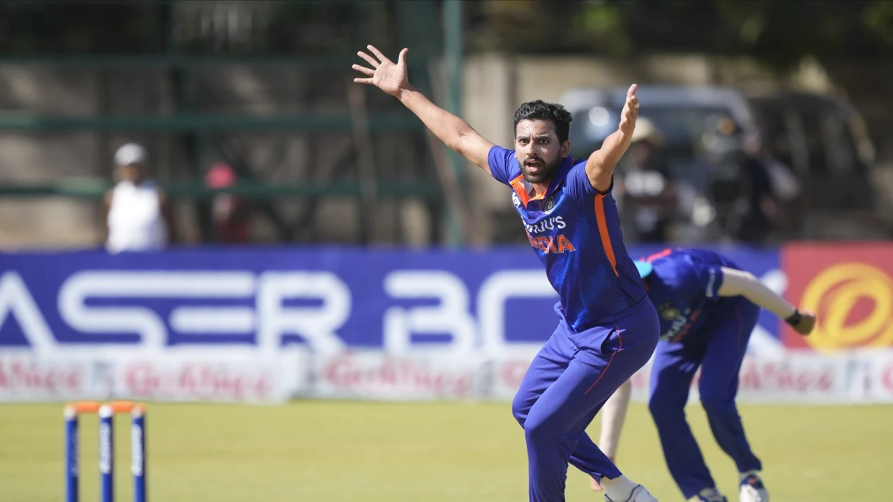 Deepak Chahar ruled out of South Africa ODIs BCCI names replacement