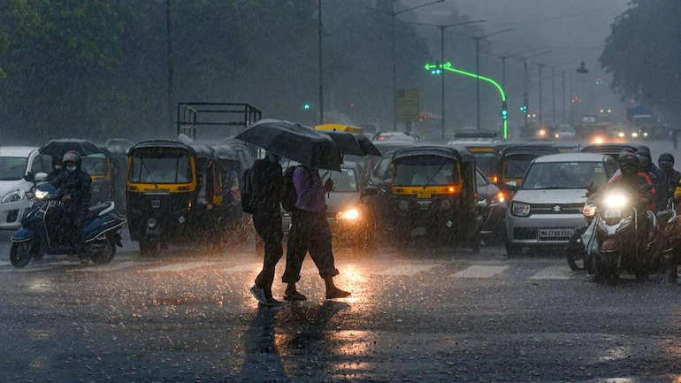 Traffic jam due to rain in Delhi, water logging in many areas, see the affected road