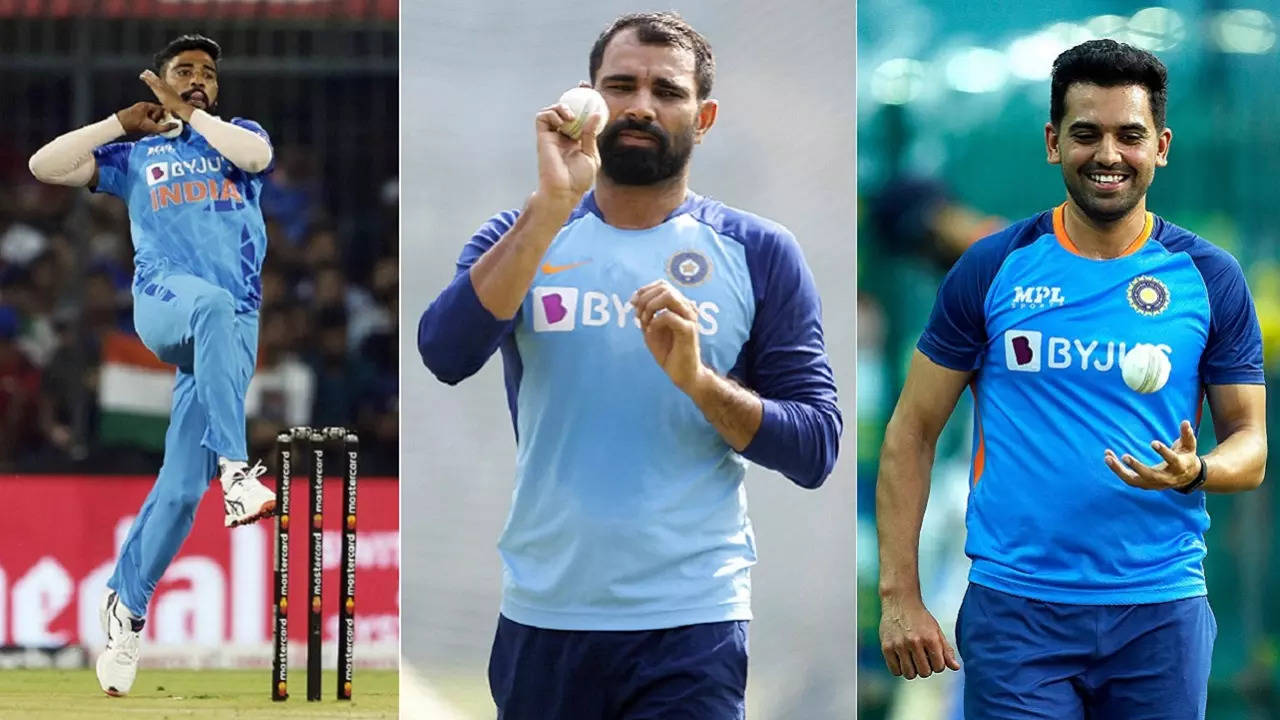 Mohammed Siraj, Mohammed Shami and Deepak Chahar are in race to replace injured Jasprit Bumrah in India's T20 World Cup team. Photo : ANI
