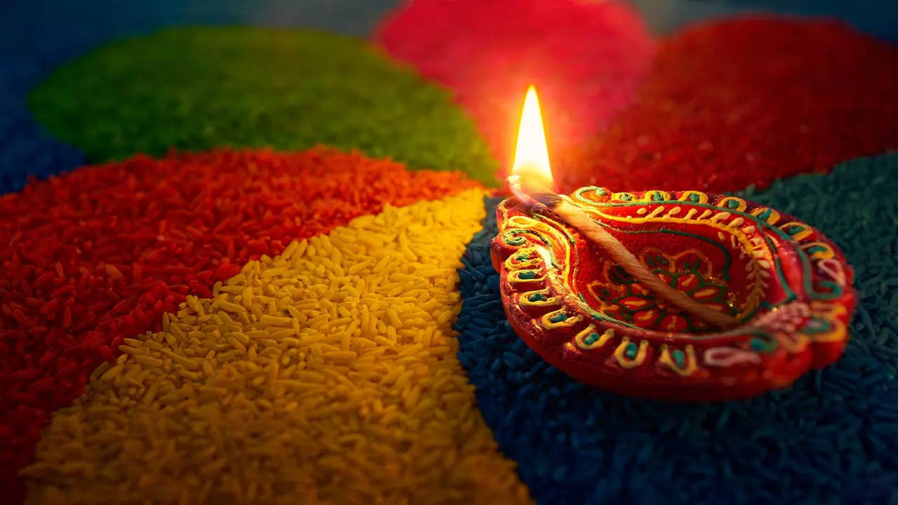 Diwali 2022 Calendar: Dhanteras, Narak Chaturdashi, Diwali ...