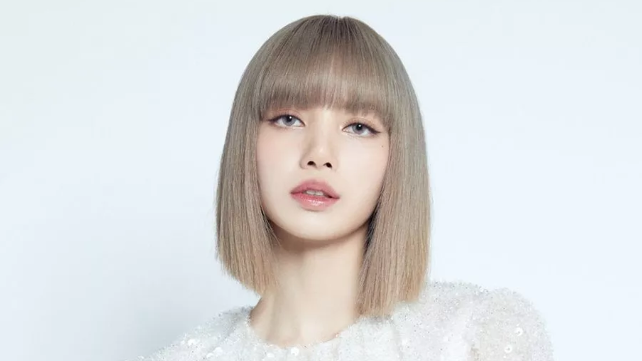 Lisa sets the stage on fire with beautiful pole dance routine at Blackpink's  concert; leaves fans speechless