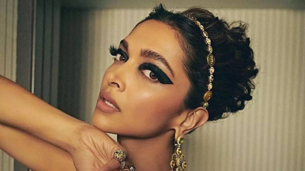 Diwali 2022 hairstyle: Deepika Padukone approved hairstyles that are  perfect for sarees and lehengas