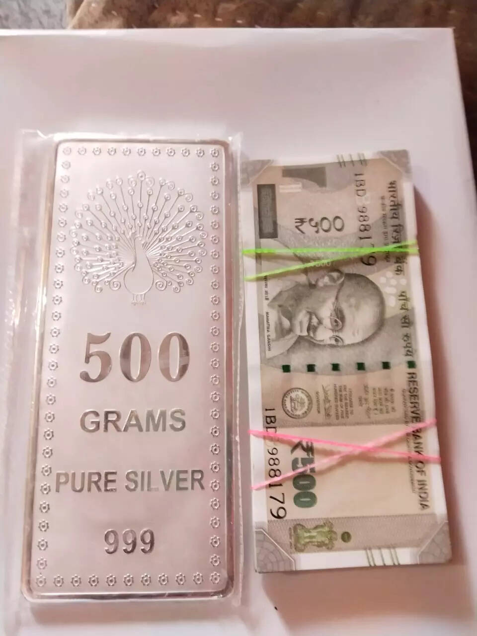 Karnataka Minister Anand Singh39s Gift Set