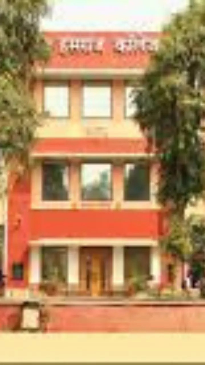 Hans Raj College