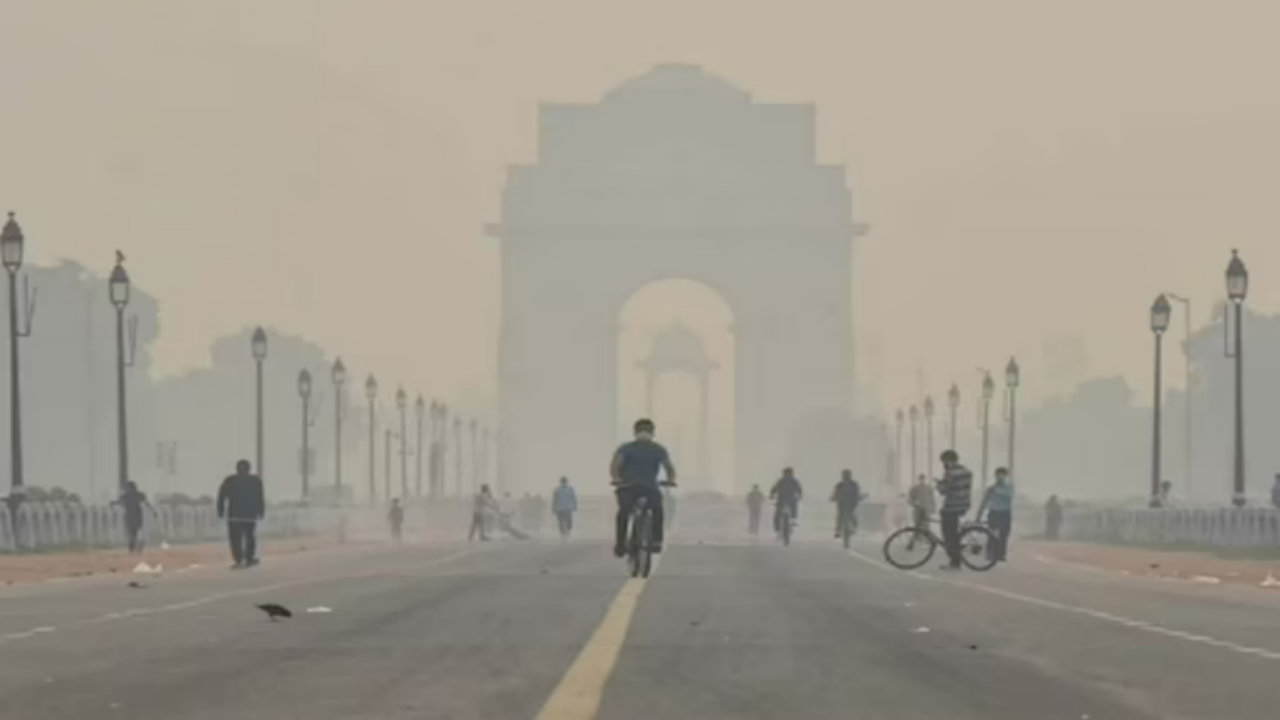 Delhi air quality at 'severe' AQI levels