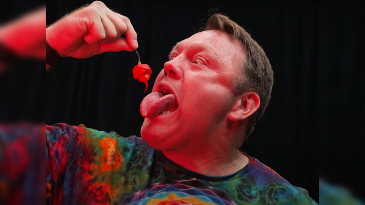 Man eats 10 Carolina reaper chilies, world's hottest peppers in record 33 seconds