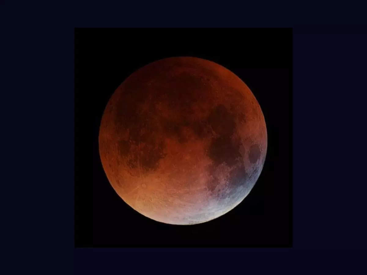 Lunar eclipse 2022 UK