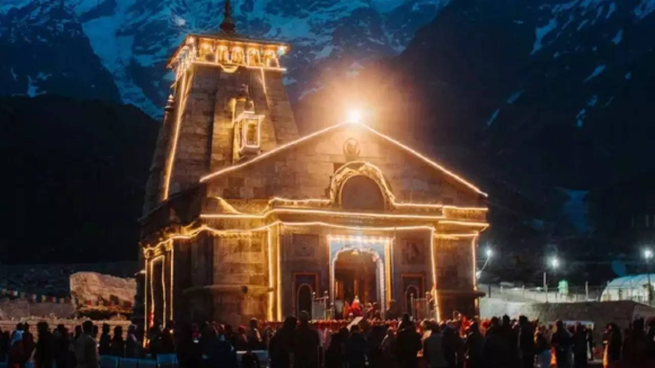 Kedarnath Temple is said to be protected by Gods themselves ...