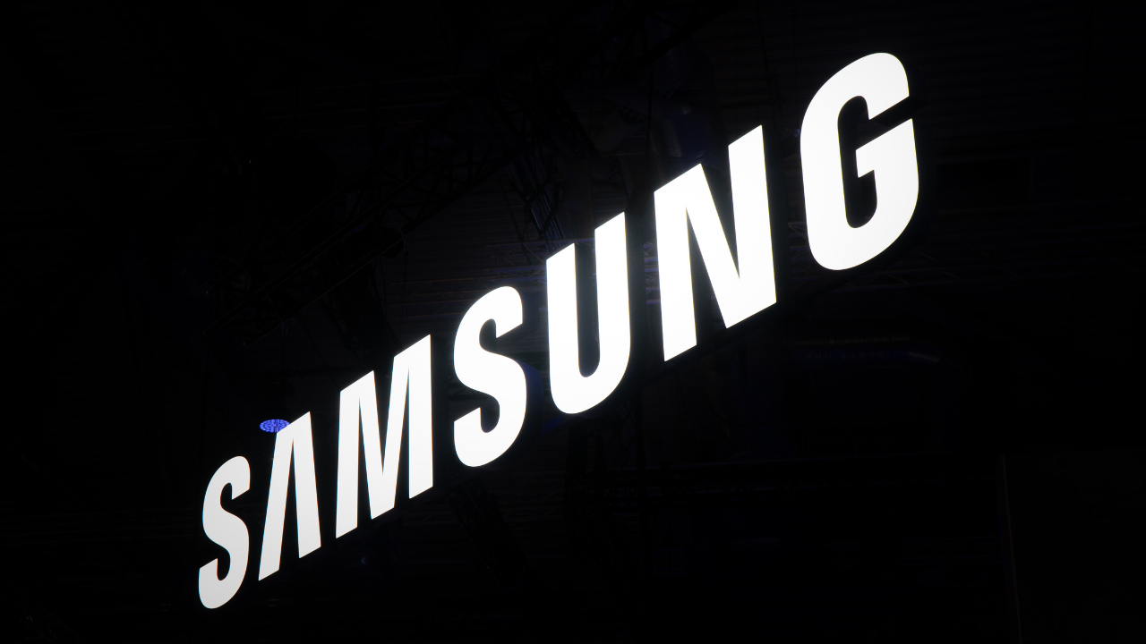 Samsung plans to reduce smartphone shipments by 13