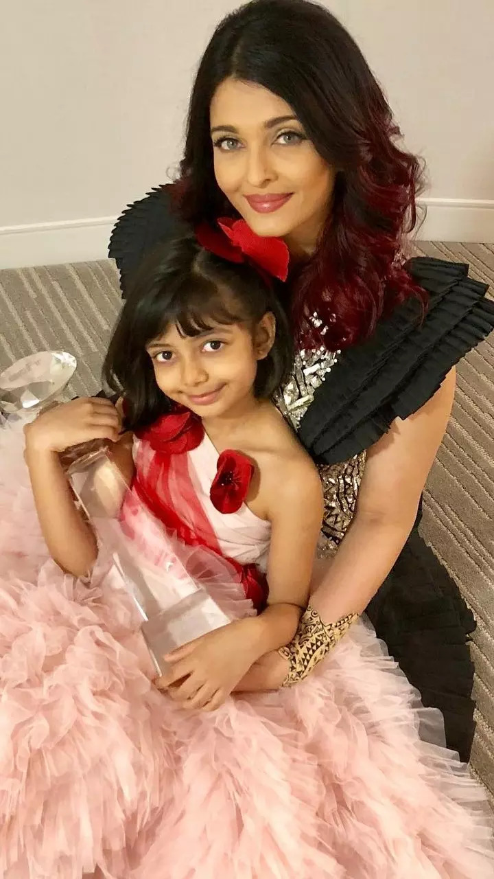 Aishwarya and Aaradhya in one frame