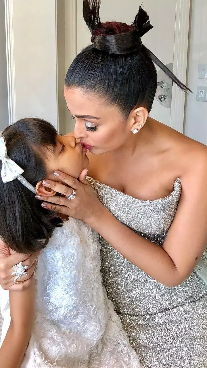 Aaradhya turns 11