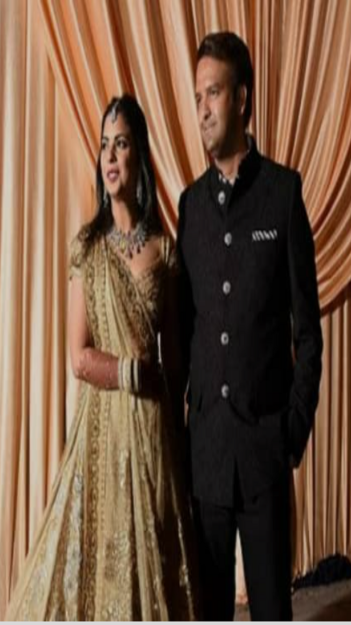 Isha Ambani and Anand Piramal blessed with twins