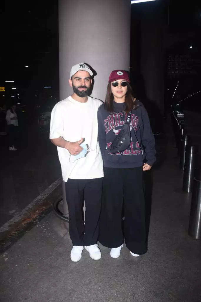 Anushka Sharma Spotted At Mumbai Airport, Is She Off To Bengaluru